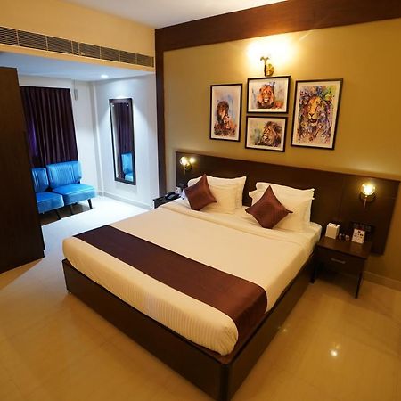 Neyyar Residency Ξενοδοχείο Neyyattinkara Εξωτερικό φωτογραφία